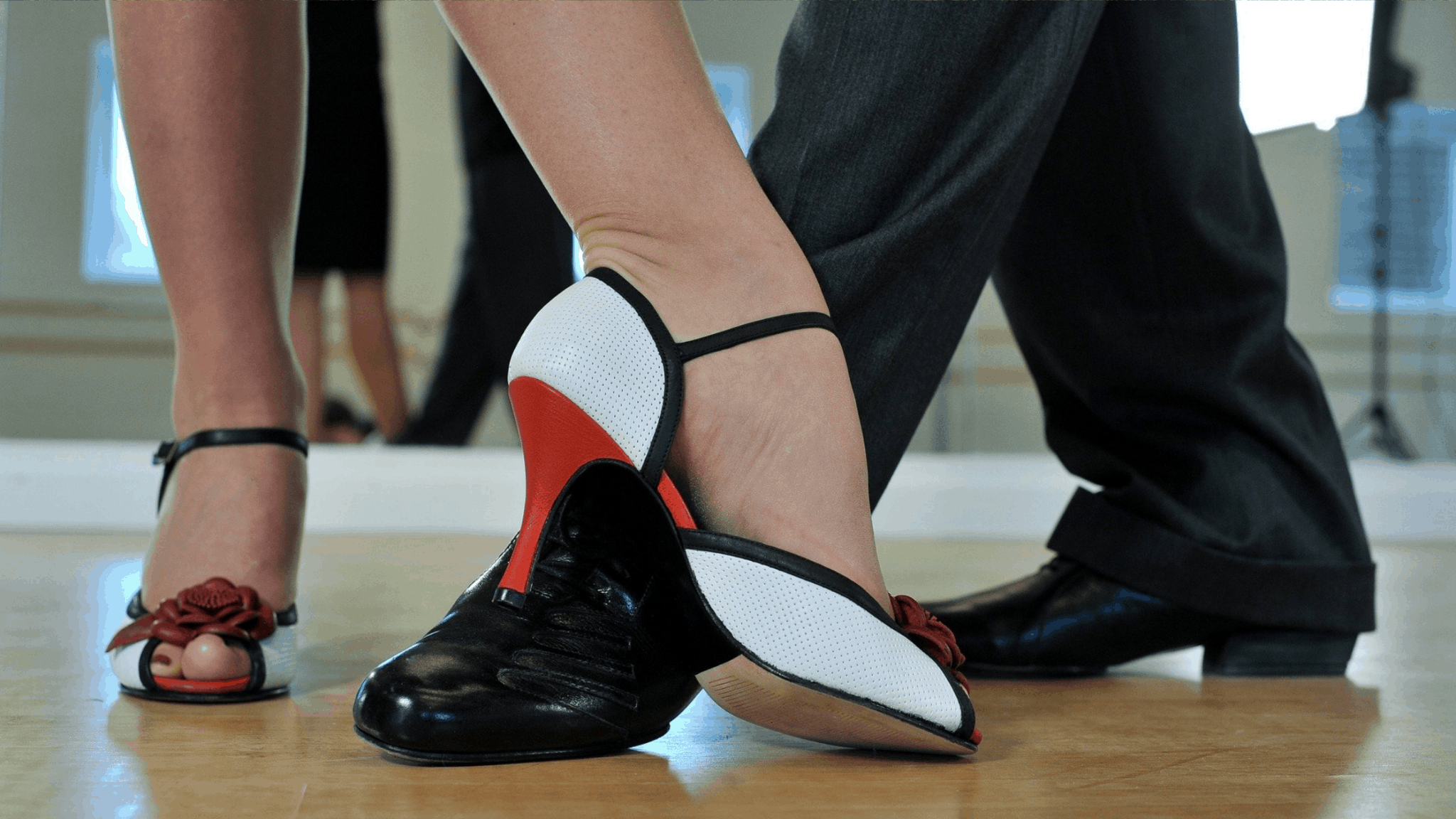 5 Effective Ways On How To Fix Squeaky Shoes Quickly And Easy
