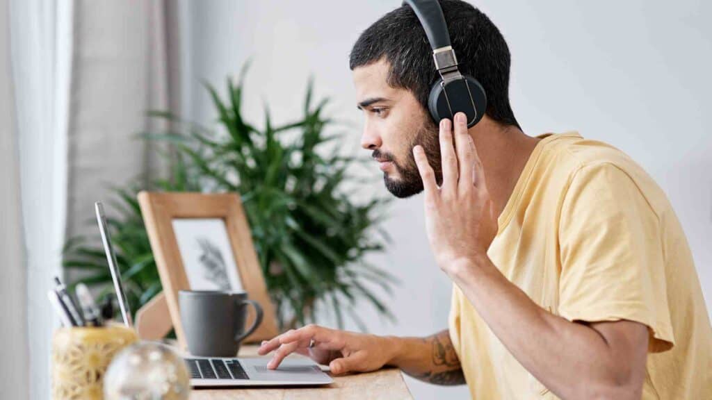 7 Best Noise Cancelling Headset With Mic For Working From Home Make 