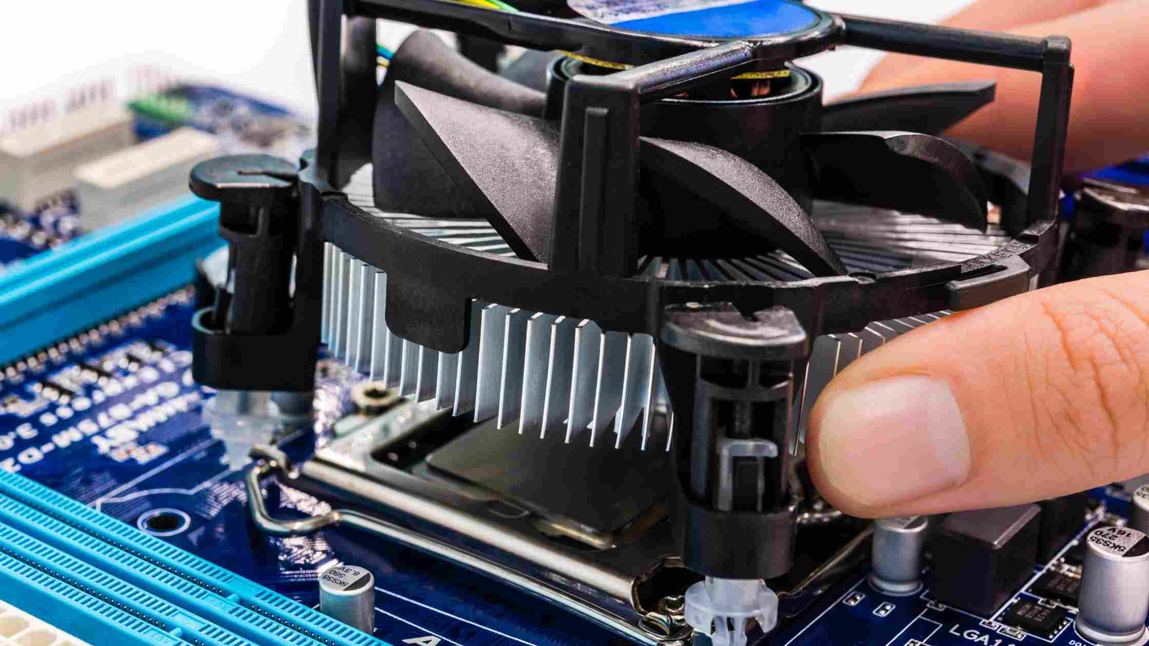 7 Best Quiet CPU Cooler For Your Desktop Computer (Review Guide!)